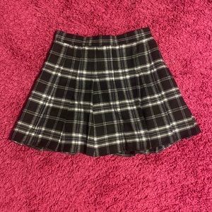 Plaid pleated skirt